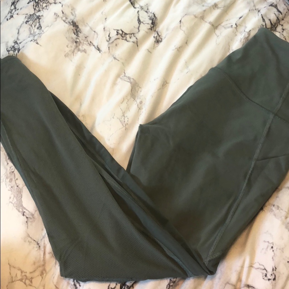 Victoria’s Secret green leggings